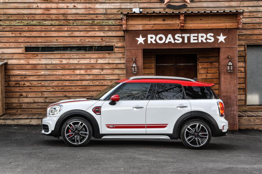  Mini John Cooper Works Countryman (F60) 2017 года  (ZA) (фото 3 из 40)